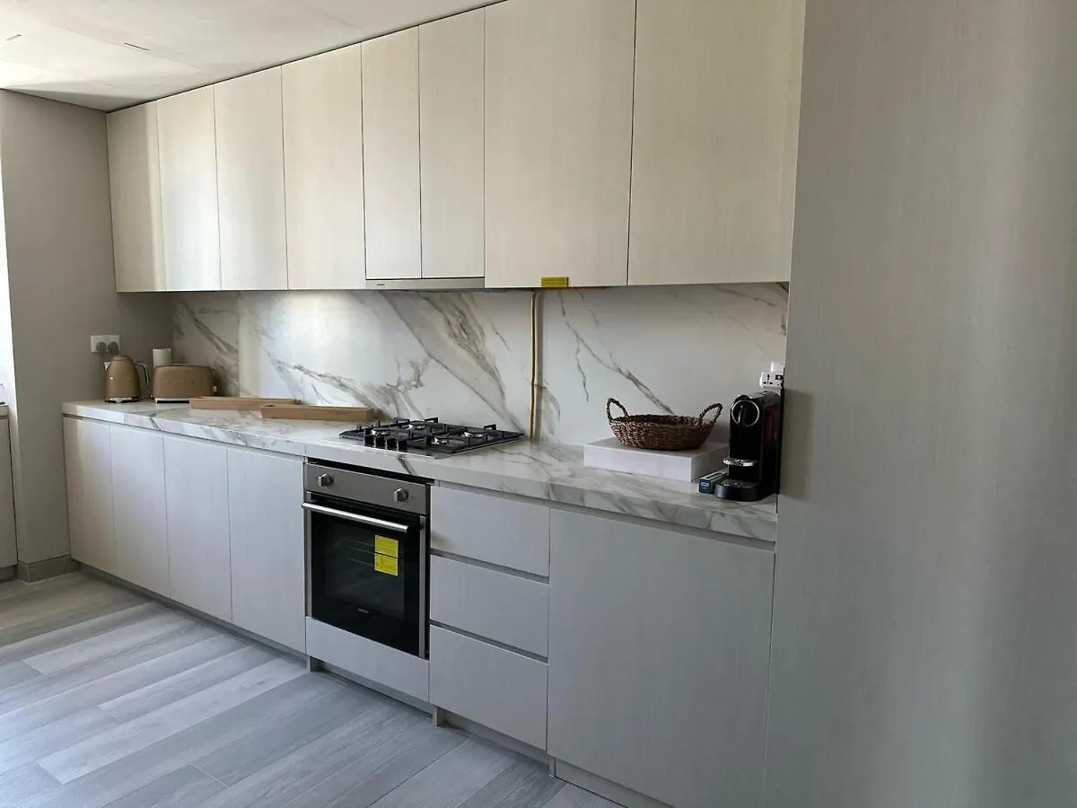 Entire Apartment In Dubai Marina