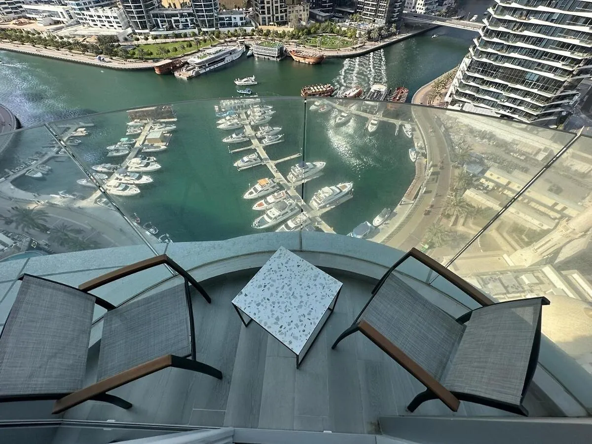Entire Apartment In Dubai Marina