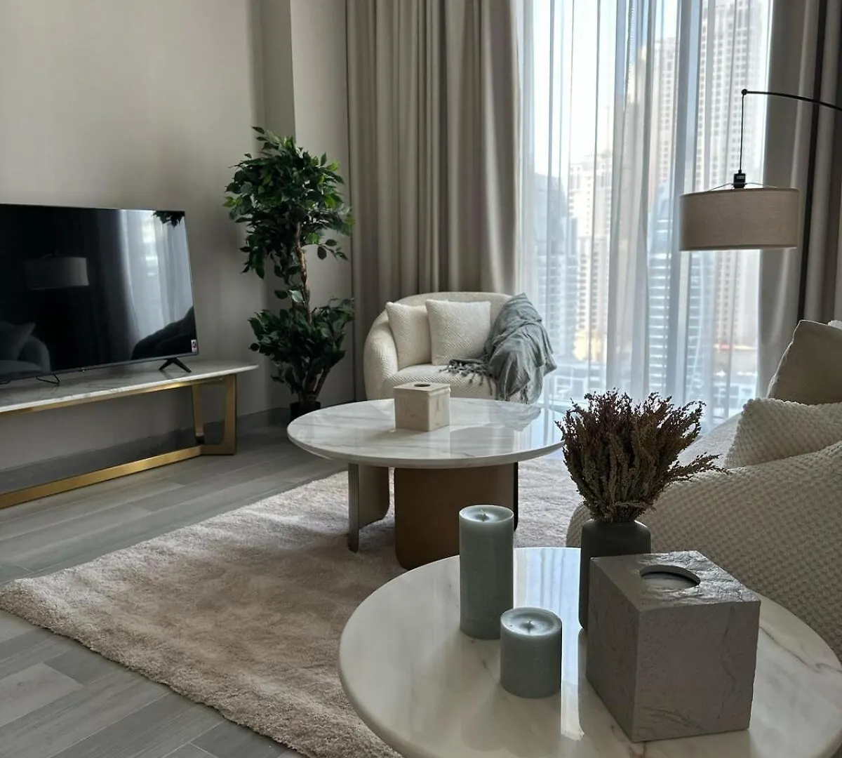 Entire Apartment In Dubai Marina