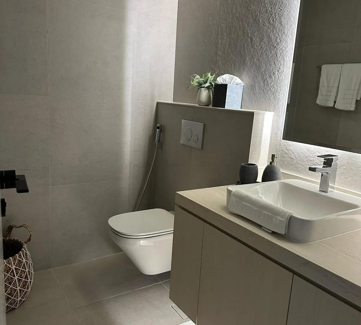 Entire Apartment In Dubai Marina 0*,